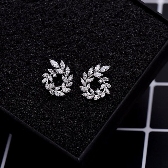 *925 Sterling Silver Diamond Leaf Branch Earrings - Picture 3 of 9